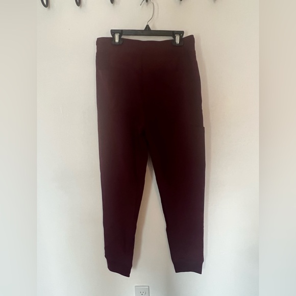 Mandala XS scrub bottoms NWT fired brick matches FIGS burgundy top - Picture 4 of 5